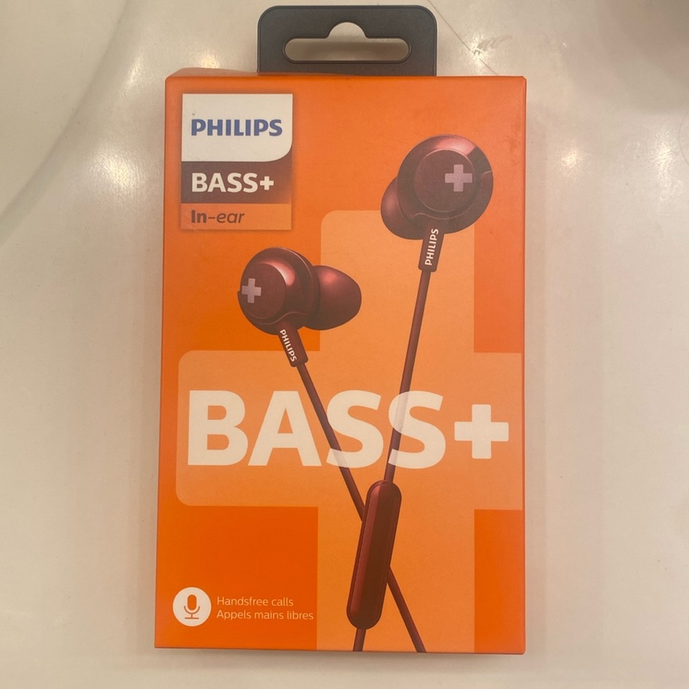 New in Box Phillips Bass Pro plus